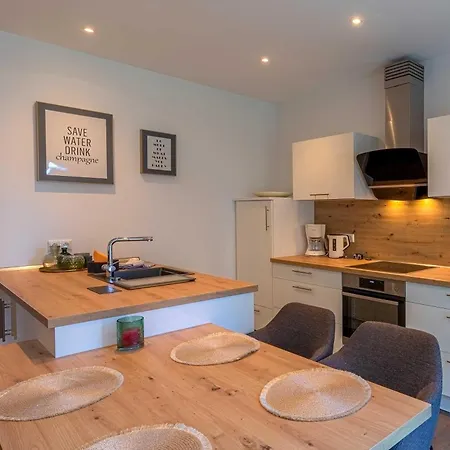 Apartmán Sebastian - Elegantes Domizil Mit Stegzugang, Terrasse & Altstadtnaehe