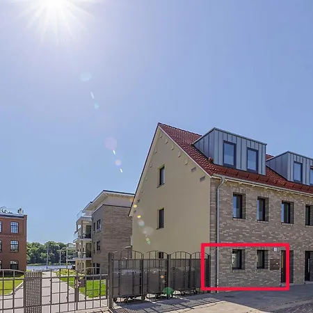 Sebastian - Elegantes Domizil Mit Stegzugang, Terrasse & Altstadtnaehe Apartman