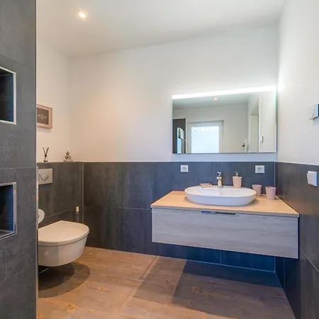 Sebastian - Elegantes Domizil Mit Stegzugang, Terrasse & Altstadtnaehe Apartmán Malchow (Mecklenburg-Vorpommern)