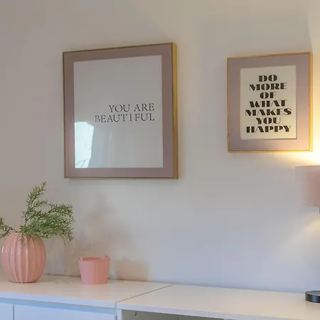 Sebastian - Elegantes Domizil Mit Stegzugang, Terrasse & Altstadtnaehe Apartmán