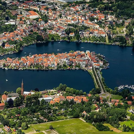 Sebastian - Elegantes Domizil Mit Stegzugang, Terrasse & Altstadtnaehe Apartman *