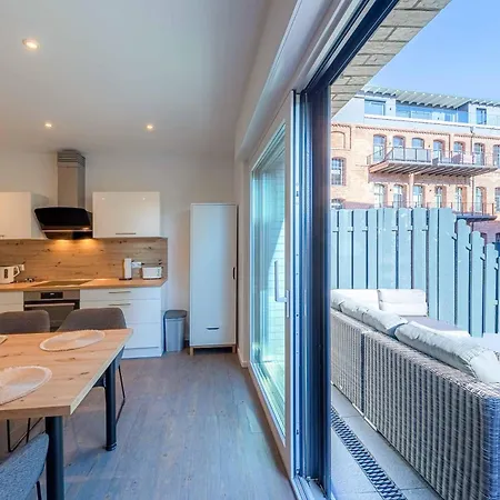 Apartmán Sebastian - Elegantes Domizil Mit Stegzugang, Terrasse & Altstadtnaehe Malchow (Mecklenburg-Vorpommern)