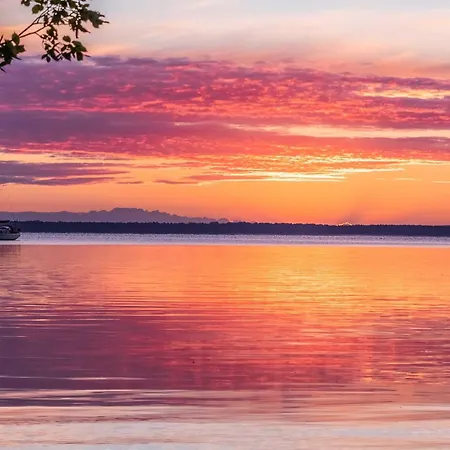 Sebastian - Elegantes Domizil Mit Stegzugang, Terrasse & Altstadtnaehe Apartmán Malchow (Mecklenburg-Vorpommern)