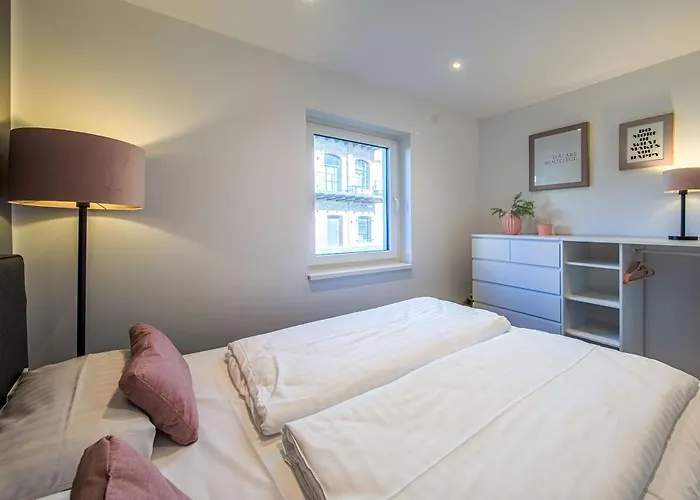 Sebastian - Elegantes Domizil Mit Stegzugang, Terrasse & Altstadtnaehe Apartamento