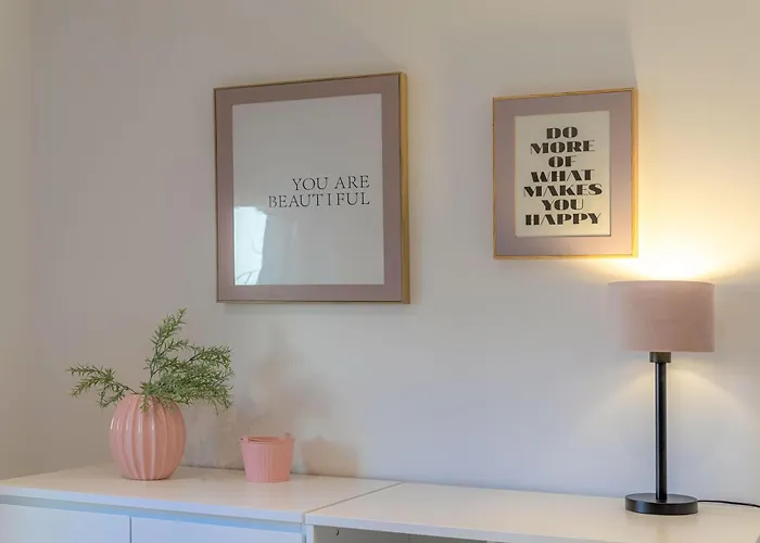 Sebastian - Elegantes Domizil Mit Stegzugang, Terrasse & Altstadtnaehe Apartamento