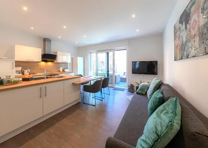 Sebastian - Elegantes Domizil Mit Stegzugang, Terrasse & Altstadtnaehe Apartamento